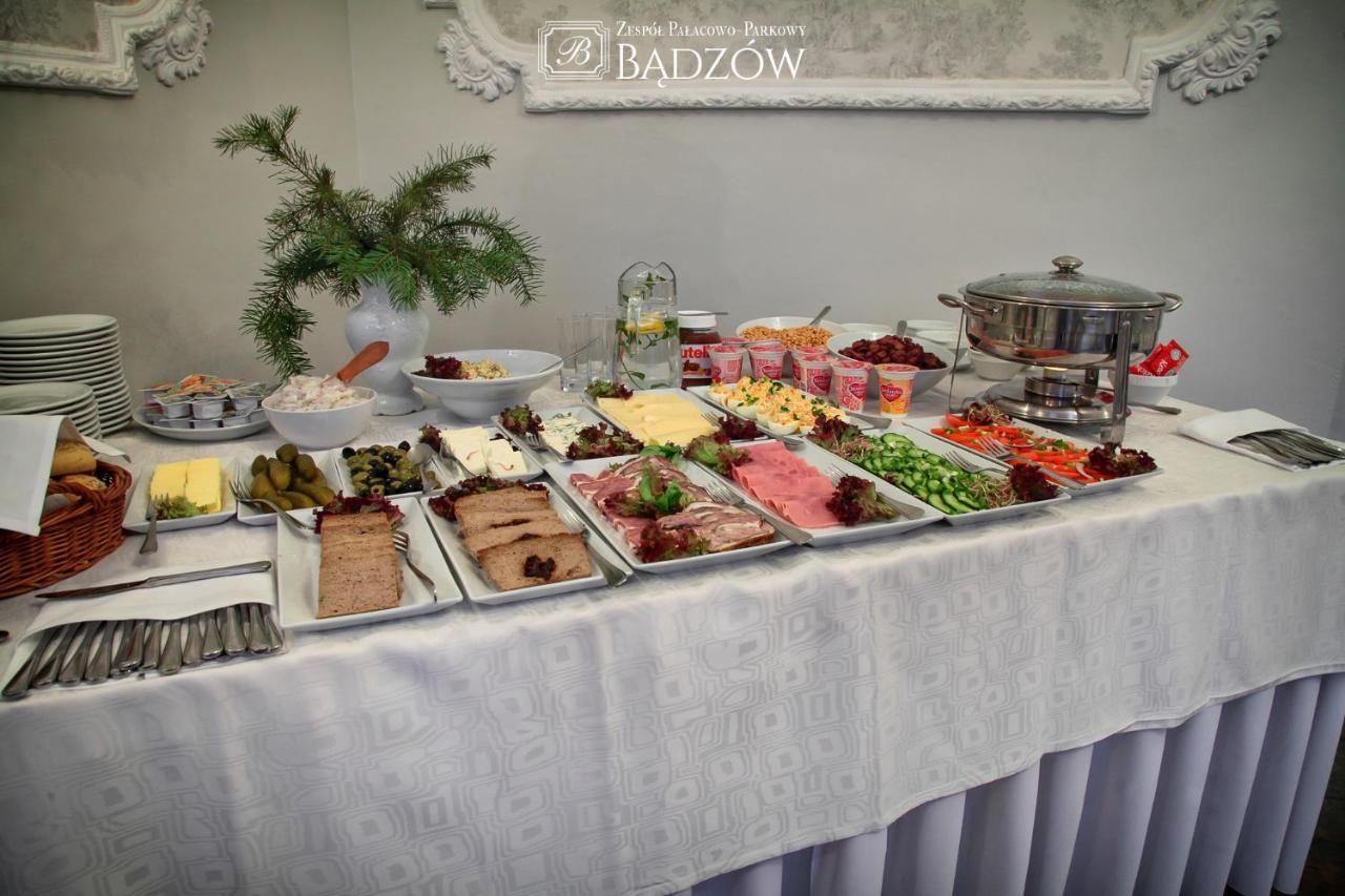 Zespol Palacowo-Parkowy Badzow Polkowice Eksteriør billede